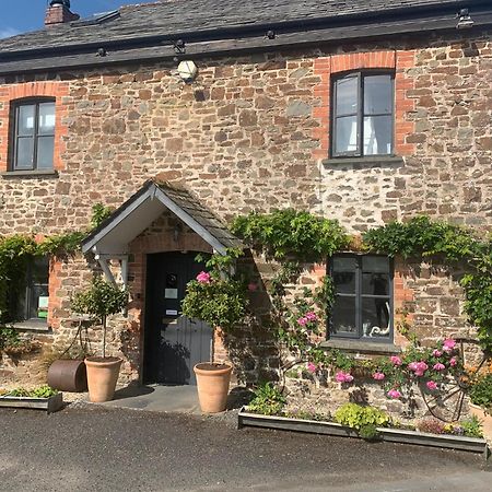 Molesworth Accommodation, Pyworthy, Devon Holsworthy Exteriör bild